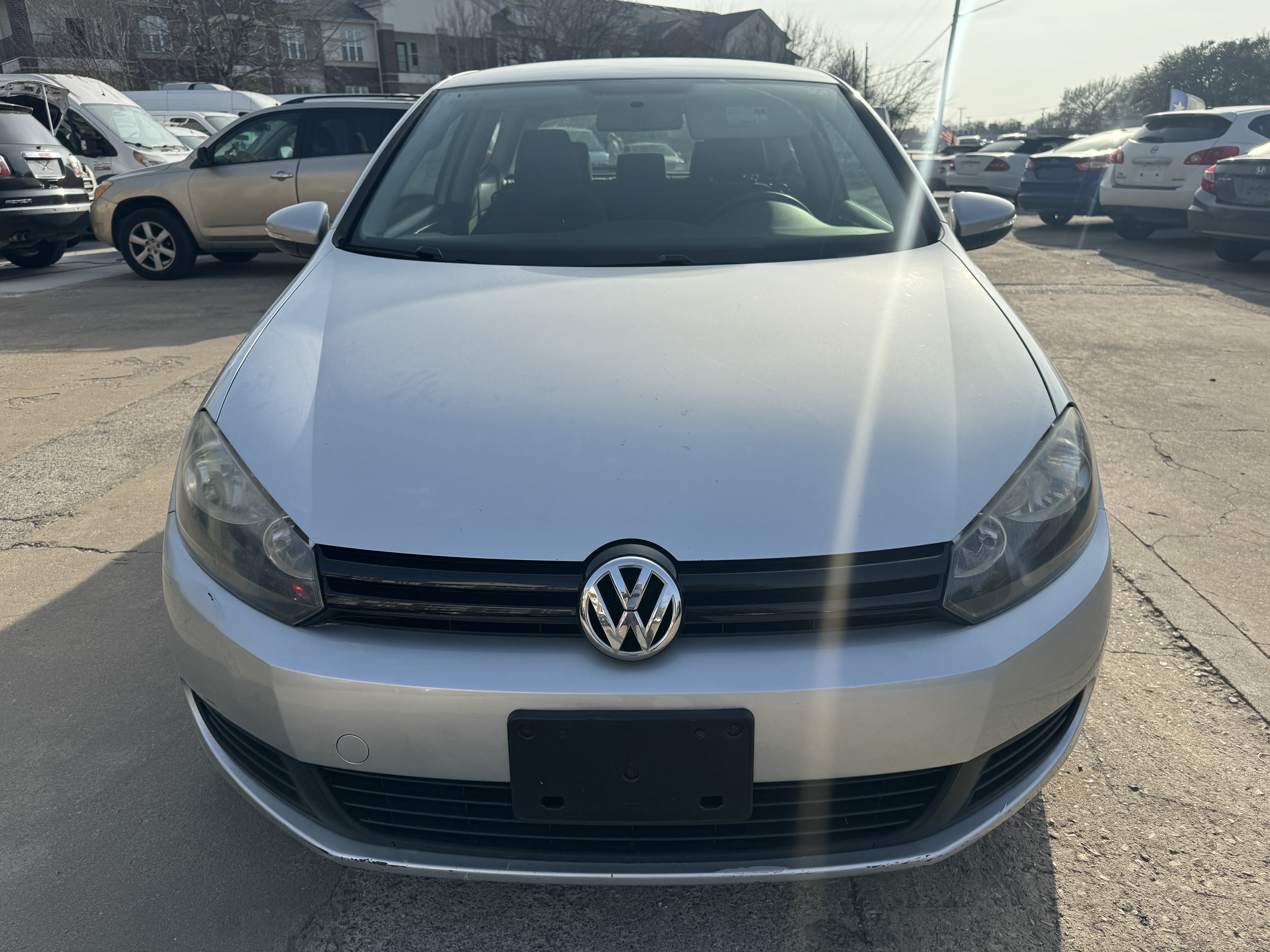 2013 Volkswagen Golf Base's photo