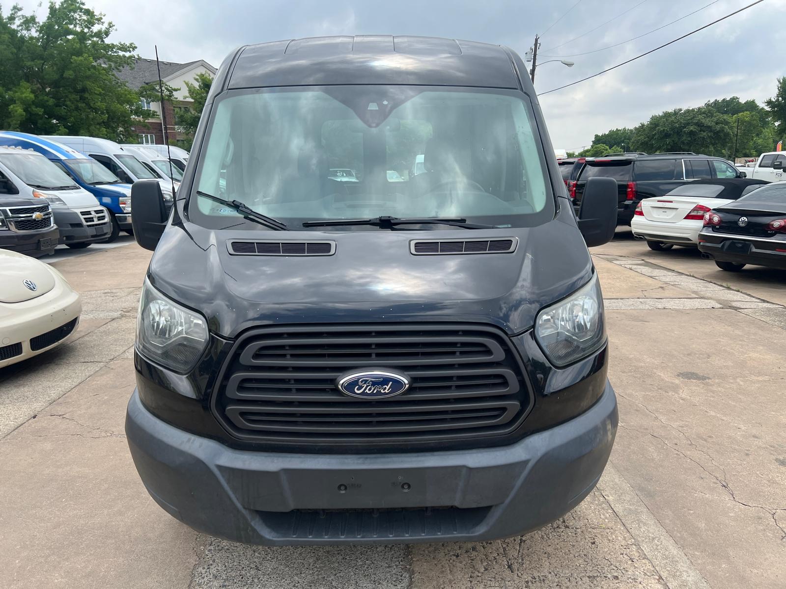 2016 Ford Transit Base - Photo 5