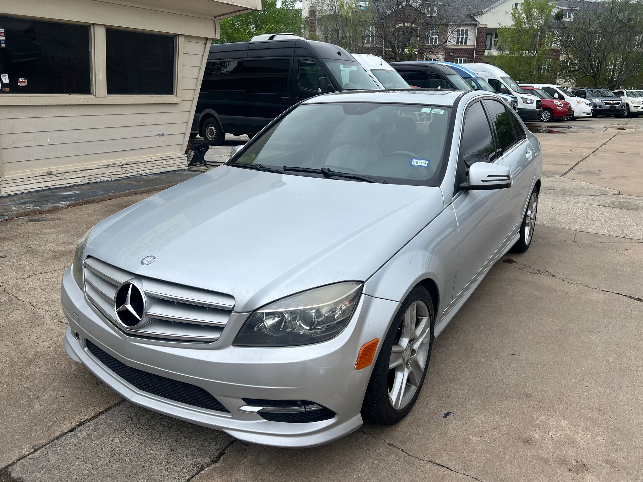 2011 Mercedes-Benz C-Class's photo